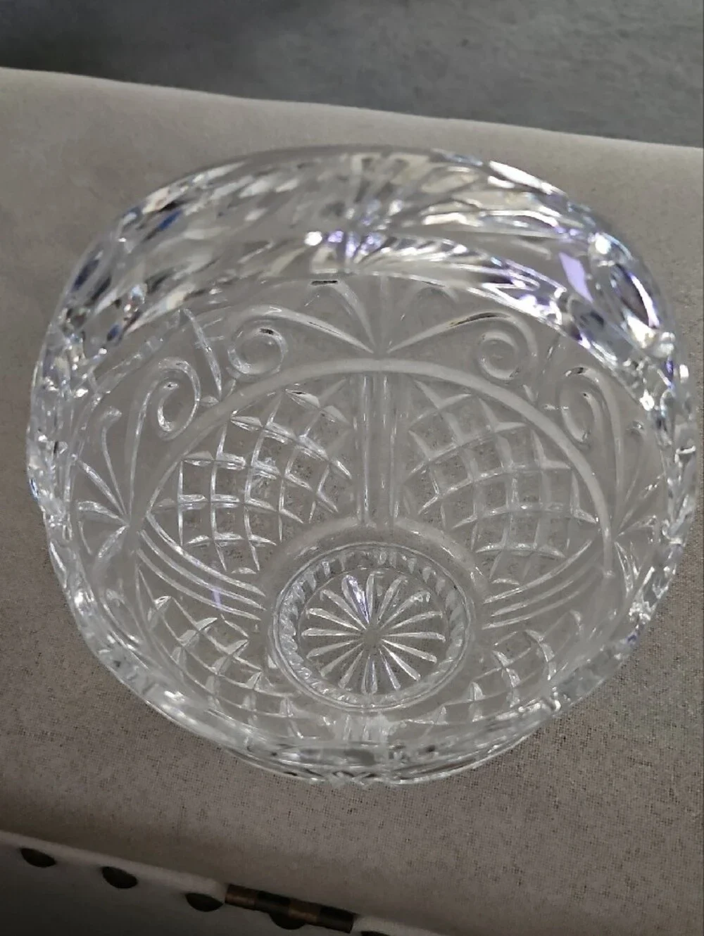 Elegant Cut Crystal Basket - Beautiful Clear Etched Pattern Design with Sparkle